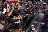 CIUDAD DE MÉXICO, 17OCTUBRE2023.- Integrantes del Sindicato de Trabajadores del Poder Judicial de la Federación (PJF) se manifestaron en diversos puntos de la ciudad esto para  exigir al Poder Legislativo se respeten sus derechos ante la extinción de trece fideicomisos del PJF. Tras seis horas de bloqueo elementos de la policía capitalina replegaron el blóquelo en Insurgentes. FOTO: ROGELIO MORALES /CUARTOSCURO.COM