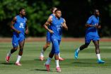 Dembélé defendió a Mbappé: ‘se pasan un poco’