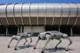 Los perros robot forman parte de una nueva estrategia tecnológica de seguridad que será utilizada en los alrededores del Estadio Monterrey durante la Copa del Mundo 2026.