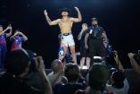 Diego Lopes celebra su victoria contra Steve Garcia en la función de UFC en la Casa Blanca.