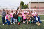 La presidenta Claudia Sheinbaum se reunió en San Luis Potosí con jóvenes y adolescentes que participaron en el Mundial Social organizado por el IMSS.
