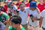 Jake Cook llegó desde Inglaterra hace nueve años por amor. Hoy vive el Mundial de 2026 como un regiomontano más y celebró el triunfo inglés rodeado de aficionados de distintas nacionalidades en el Fan Fest.