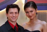 Tom Holland y Zendaya disfrutan juntos los videojuegos de Spider-Man.