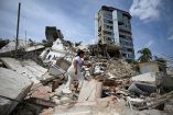 Sobrevivientes en Catia la Mar narran el dolor y la desesperación tras el doble terremoto en Venezuela, que dejó más de 160 muertos y casi mil heridos.
