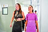 La secretaria de Agricultura estadunidense, Brooke Rollins, y la presidenta Claudia Sheinbaum, en la apertura de la planta.