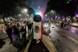 Aficionados se retiraron del Ángel de la Independencia tras la derrota de la Selección Mexicana.