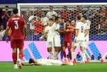 Momento en el que Bernardo Silva reclama a Rodri que haya celebrado en su cara que fallara un cabezazo en tiempo de compensación.