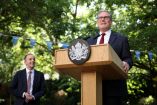El primer ministro Keir Starmer intervino diplomáticamente para que no se cambiara el horario del partido entre México e Inglaterra.