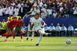 Kylian Mbappé desperdició la oportunidad desde el manchón de tiro penal en la primera mitad.