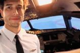 El instructor Leandro Andrés Bertazzo murió después de lanzarse de la aeronave.