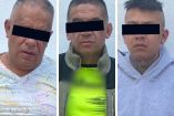 Al verificar que no contaban con la documentación que acreditara la legal propiedad del taxi, los policías detuvieron a los hombres de 54, 49 y 24 años de edad