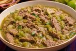 Prepara un tradicional entomatado de res, con la sazón de las abuelas