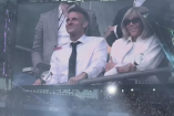 Emmanuel Macron sorprende al asistir al concierto de BTS
