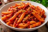 Sencilla pasta all’arrabbiata, la versión más picante del clásico italiano
