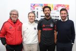Fichó oficialmente por el club chileno Colo-Colo con un contrato inicial de seis meses y opción a extenderlo otros doce.