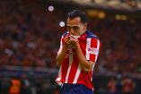 Gabriel Milito afirma que Hugo Camberos debe de trabajar más para ser titular en Chivas