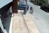 Una de las bicicletas sustraídas era rodada 29 en color lila con llantas negras; la otra, una rodada 29 color negro con una bolsa dúplex con accesorios en su interior.
