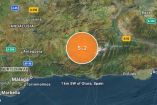 El sismo provocó desprendimientos y daños en fachadas y tejados de distintos inmuebles de Granada.
