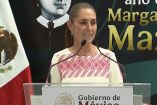 Claudia Sheinbaum encabezó un encuentro con jóvenes beneficiarios del programa Jóvenes Construyendo el Futuro, defendiendo sus derechos sociales.