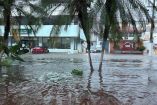 La fuerte lluvia que cayó este lunes en Acapulco provocó inundaciones