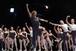 Isaac Hernández imparte clase magistral gratuita de ballet a jóvenes en el Cenart