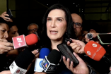 Kenia López deja la Mesa Directiva