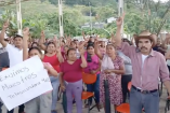 Padres de familia cierran telesecundaria en Hidalgo por falta de docentes