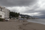 El gobierno de Jalisco desplegó un operativo preventivo con más de 200 oficiales y 30 vehículos especializados hacia Puerto Vallarta y Cihuatlán.