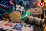 Peso mexicano frente al dólar estadounidense en una escena financiera que representa la presión cambiaria por la Reserva Federal y Banco de México.