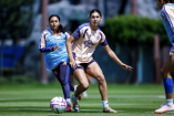 Xcaret Pineda llegó al América Femenil en enero del 2026. La mediocmapista nació en Illinois, Estados Unidos, pero cuenta con la nacionalidad mexicana.