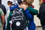 Los maestros mexicanos de secundaria imparten 988 horas de clase al año, mientras que el promedio de la OCDE es de 710 horas.