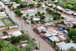 Fuerzas del Ejército Mexicano y la Secretaría de Marina activaron los planes DN-III-E y Marina para asistir a la población atrapada y mantener el monitoreo ante el agua que baja de la sierra.