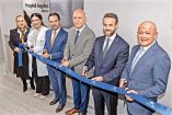 Autoridades del Hospital Angeles México inaugurando nueva Unidad de Terapia Intensiva.