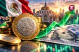 Peso mexicano se aprecia frente al dólar con monedas mexicanas, billete de 100 dólares y gráfica financiera al alza.