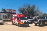 De acuerdo con testigos, la joven víctima presentaba una fractura en la nariz y diversas lesiones en el rostro y su cuerpo