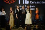 El violinista Arón Bitrán recogió la presea en representación del Cuarteto Latinoamericano, en la inauguración del Cervantino.