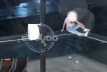 Una mujer de 27 años fue puesta a salvo gracias a la intervención oportuna de una pareja que ser percató estaba en la parte ala del Puente Verde de Monterrey, Nuevo León.