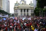 Lula, que busca un cuarto mandato, reorienta su campaña hacia las redes sociales con un video selfi inédito.