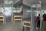 detector de metales en la secundaria