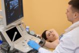¿Por qué algunas mujeres tienen que hacerse ultrasonido después de una mastografía?