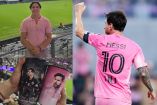 Lionel Messi anota doblete en la MLS ante la mirada de Osmar Olvera.