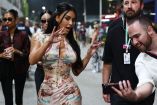 Kim Kardashian viajó de inmediato para llegar a la sprint y a la carrera del Gran Premio de Singapur junto a Lewis Hamilton.