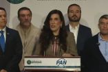 Conferencia de prensa en la Cámara de Diputados.