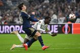 Armando "La Hormiga" González sumó minutos con el Olympiacos en la Europa League