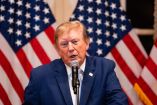Donald Trump firmó una orden ejecutiva que suspende sanciones y aranceles al sector energético de Rusia tras pactar con Putin el suministro de diésel.