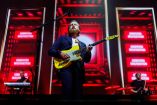 Ni la lluvia pudo parar la fiesta de Two Door Cinema Club en la CDMX