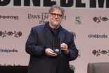 El director Guillermo del Toro recibio la medalla de la filmoteca UNAM en el marco del FICM