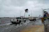 Las brigadas de Protección Civil intensificaron el monitoreo sobre las cuencas de los ríos Coatzacoalcos, Tonalá y Papaloapan, así como en arroyos de respuesta rápida.