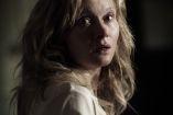 La historia sigue a Amelia, interpretada por Essie Davis