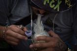 Integrantes del Movimientos Cannábico Mexicano realizaron una caminata que terminó a un costado del edificio de Gobierno de la capital para solicitar a las autoridades: el cultivo libre y posesión de cannabis sin fines de lucro; y espacios de uso compartido.